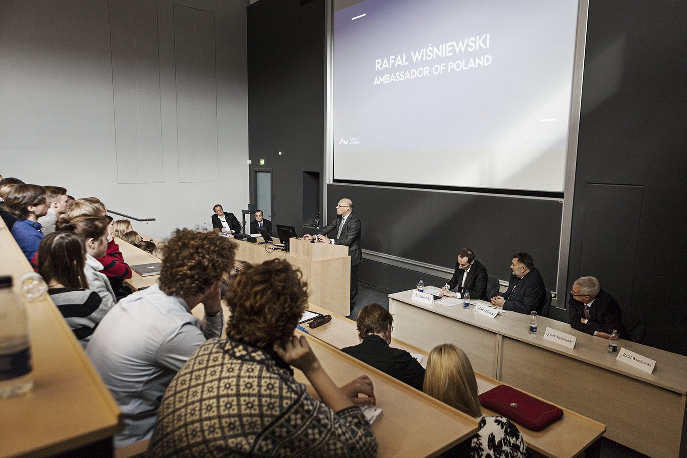 Rafal Wisniewski, Polens ambassadør i Danmark, var en af de fire ambassadører, der fortalte og debatterede om Østeuropas udvikling siden jerntæppet faldt.