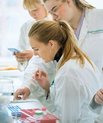 Bæredygtighedscertificering af laboratorier på hele universitetet er en af årets centrale indsatser i AU's kli-mahandleplan 2026. 