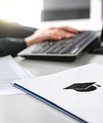 Billeder af hænder på computer