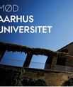 I den nye PowerPoint finder du blandt andet de senest opdaterede nøgletal, organisationsdiagram, geografisk overblik, fakta om kerneaktiviteter og campus-miljøerne på AU.